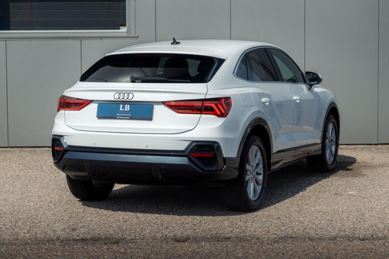 Audi Q3 35 TFSI, Carplay, Leder, LED