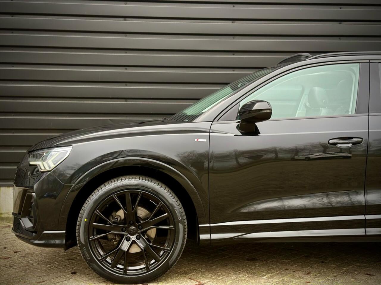 Audi Q3 35 TFSI S-LINE PANO|VIRTUAL|BLINDSPOT|LANE|MATRIX