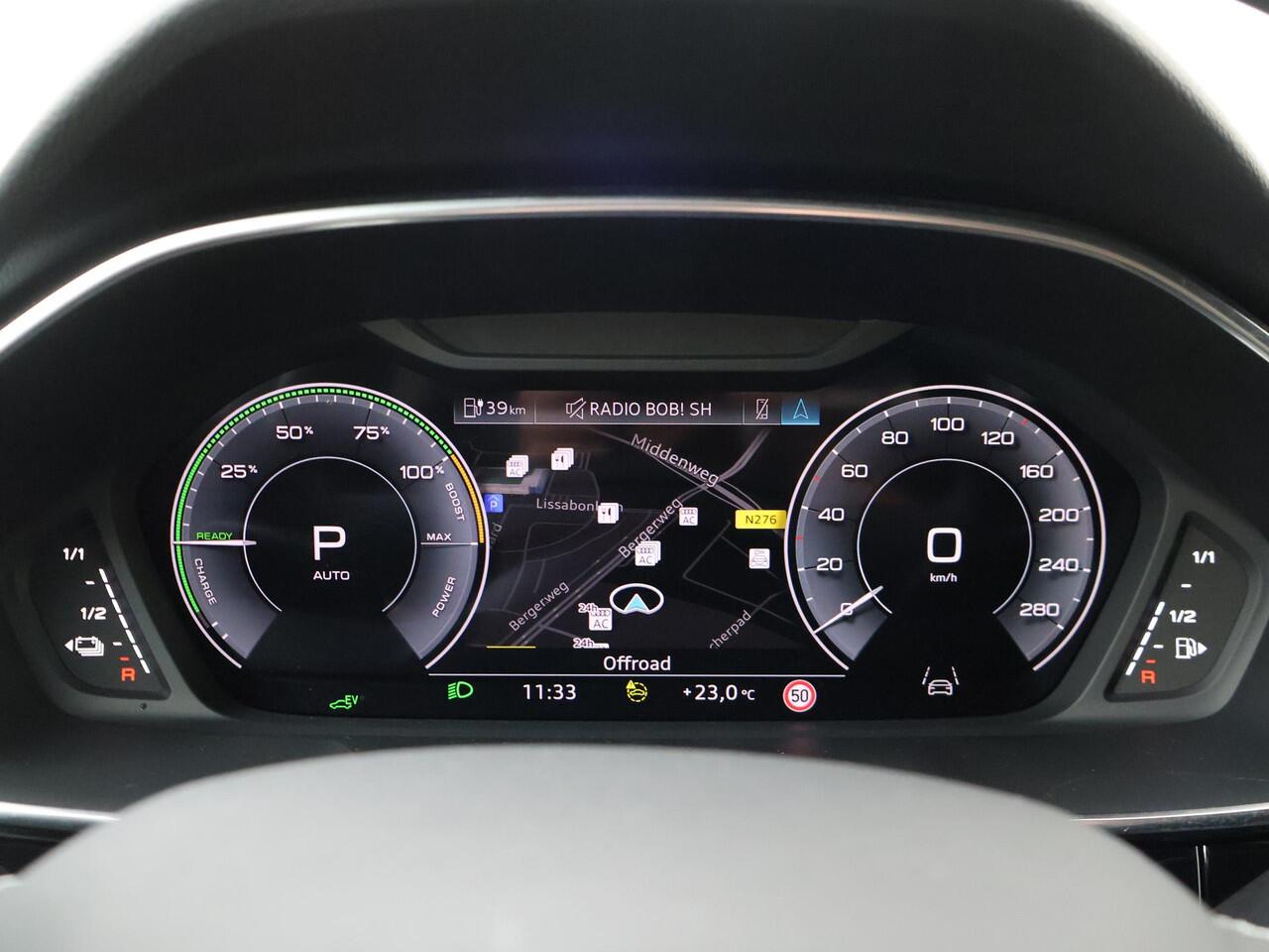 Audi Q3 Sportback 45 TFSI e S Edition | 245 PK | SoH 89% | Trekhaak | Panoramadak | 360 graden camera's | LM 20" velgen | Sportstoelen |