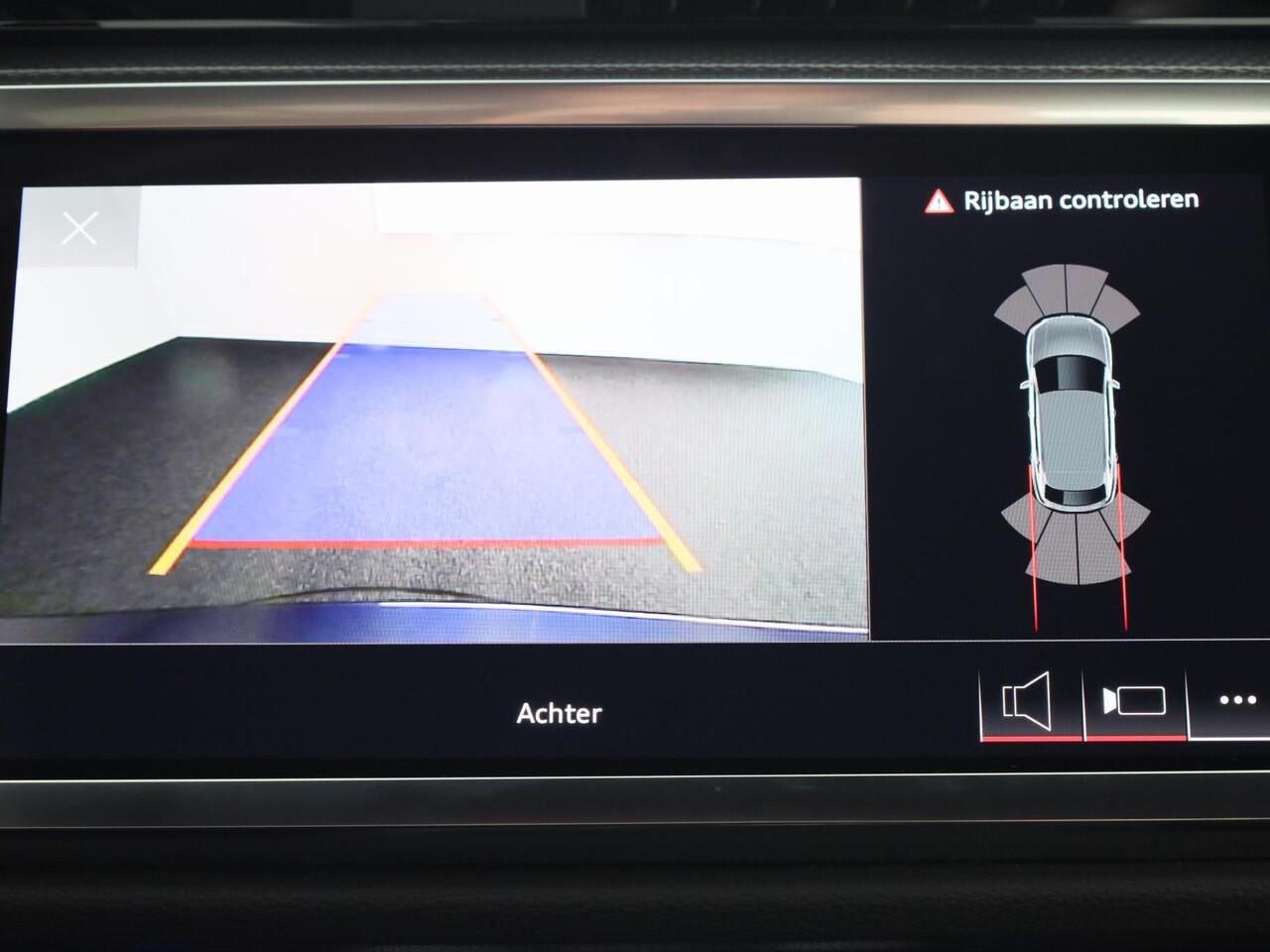 Audi Q3 Sportback 35 TFSI S Edition 150PK S-tronic | Afgevlakt stuurwiel | S-line in & exterieur | Audi drive select | Elektrische kofferbak |