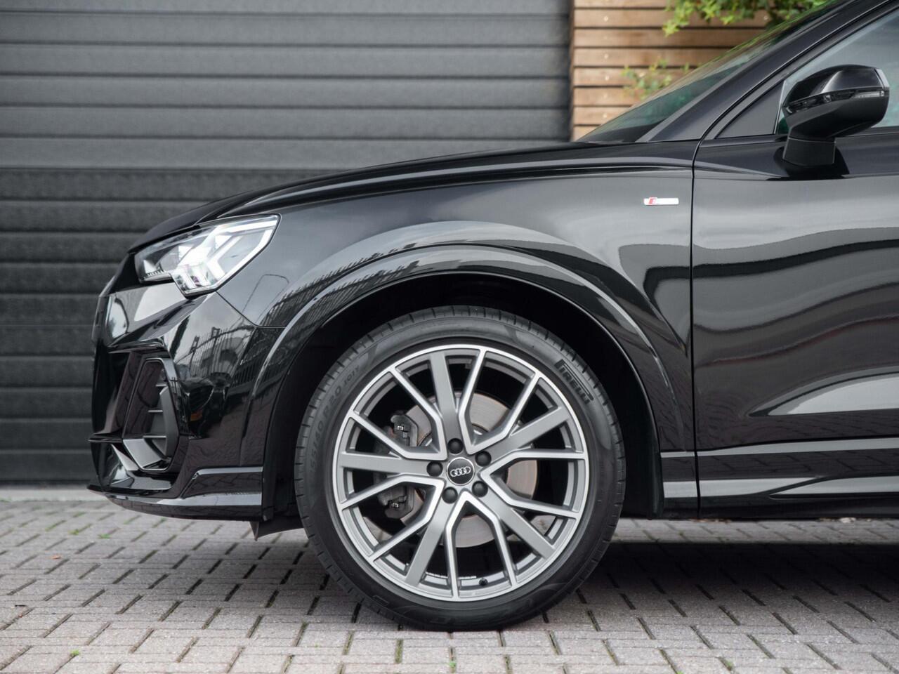 Audi Q3 40 TFSI quattro / 3x S-Line / Wegklapbare Trekhaak / Panoramadak / Bang & Olufsen / Virtual Cockpit / Matrix Verlichting / Keyless / 20" LMV