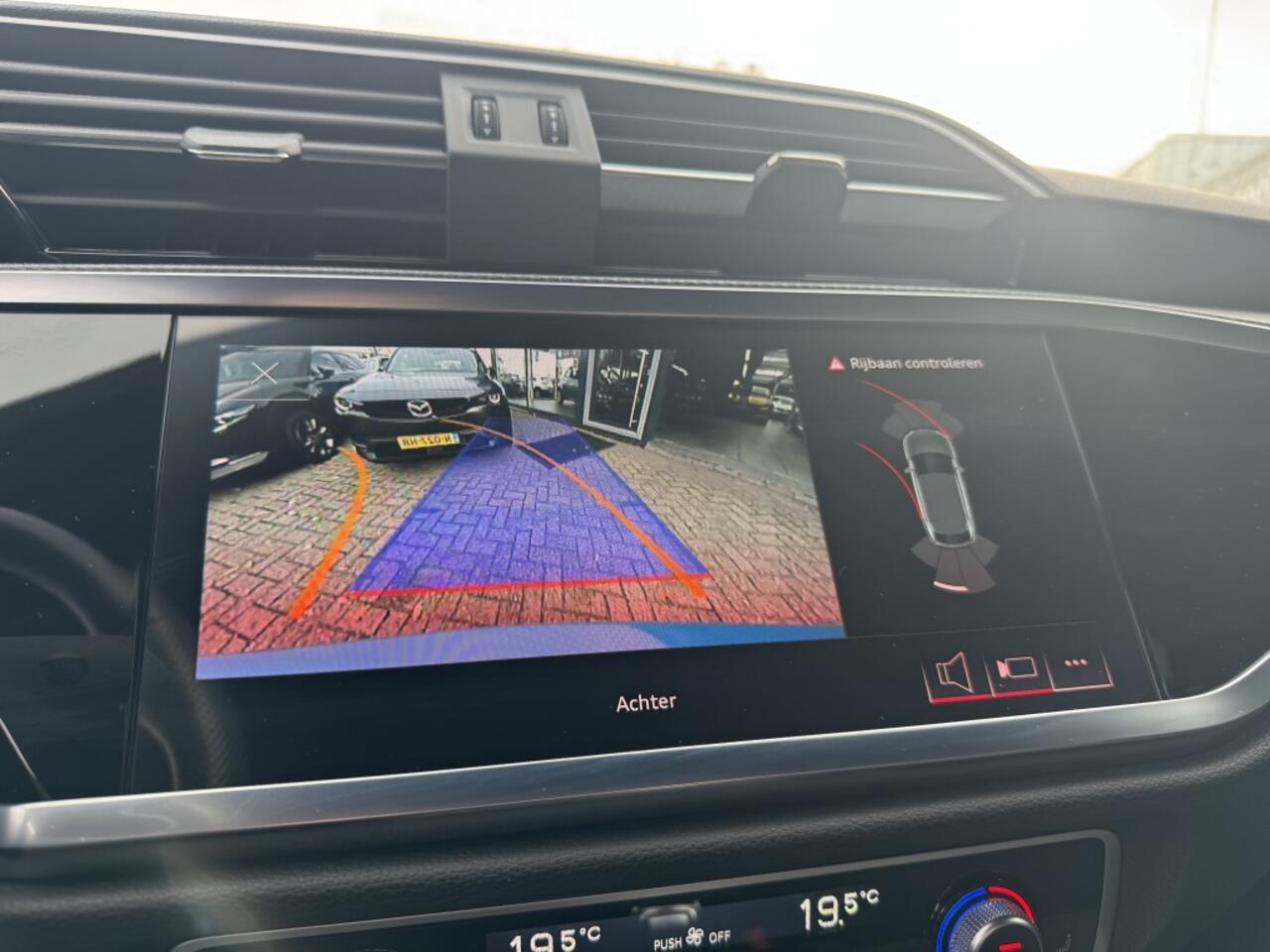 Audi Q3 35 TFSI S edition | B&O | Leder | Trekhaak