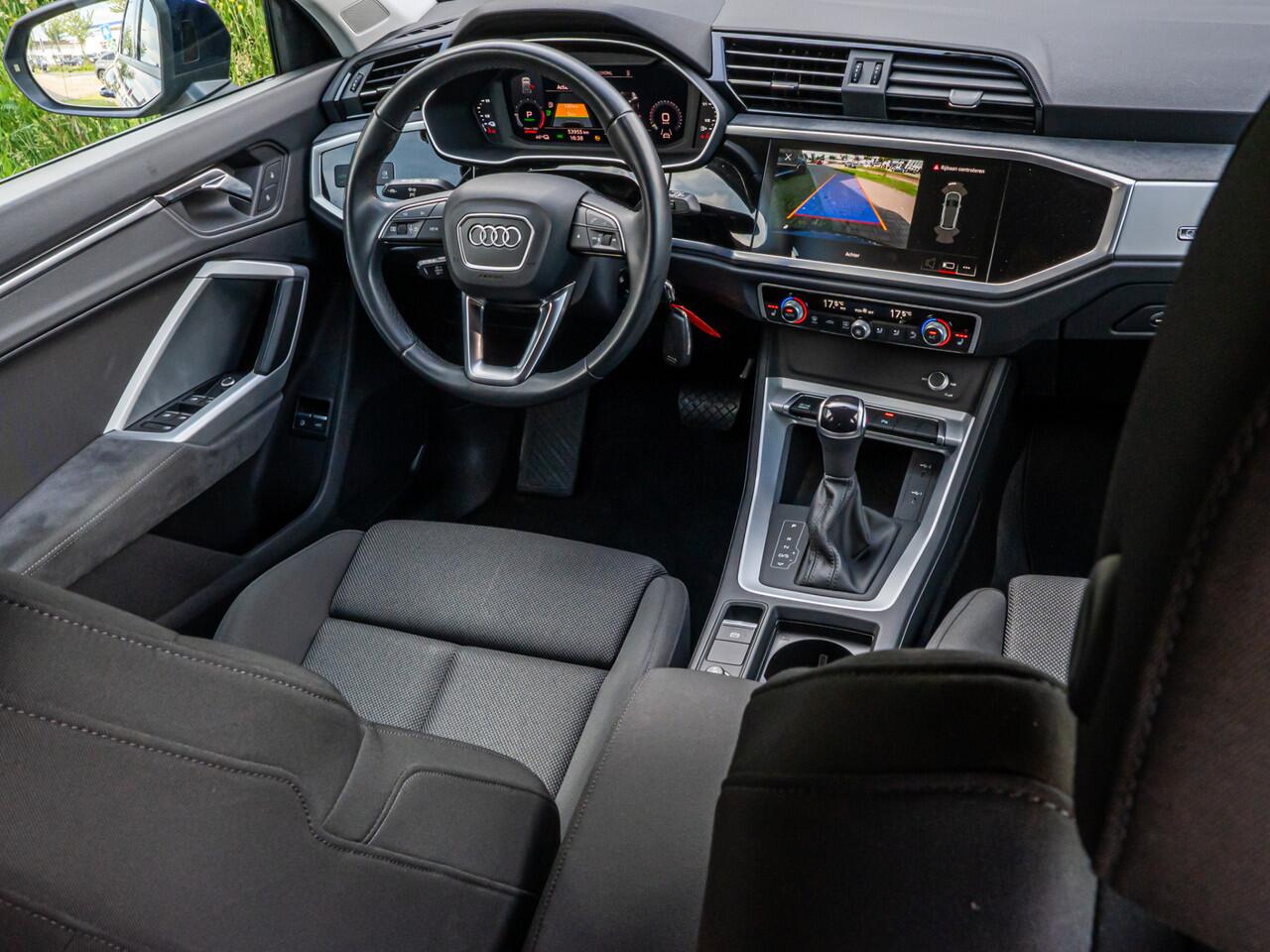 Audi Q3 45 TFSI e Advanced edition CAMERA 20 INCH LED BLACK OPTIC PRIVACY GLASS VIRTUAL DASH