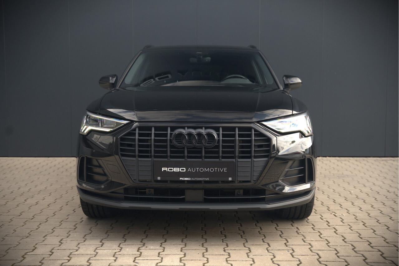 Audi Q3 45 TFSI e Advanced edition | Navigatie | Stoelverwarming | Parkeersensoren | Black Edition | Adaptive Cruise Control | DAB | Apple Carplay | Automaat | Digital Dash | LED | Dodehoekdetectie
