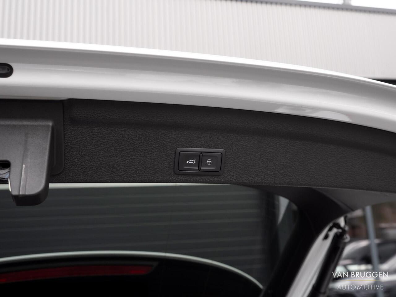 Audi Q3 Sportback 45 TFSI e S-Line Pano E-Stoelen Trekhaak Camera