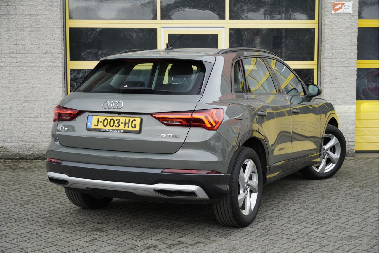 Audi Q3 35 TFSI 150PK! Automaat Business Edition BJ2020 Lmv 18'" | Led V+A | Pdc | Navi | Dynamische knipperlichten | Elek. achterklep | App-Connect | Achteruitrijcamera | Virtual cockpit | Climate control | Cruise control | Getint glas