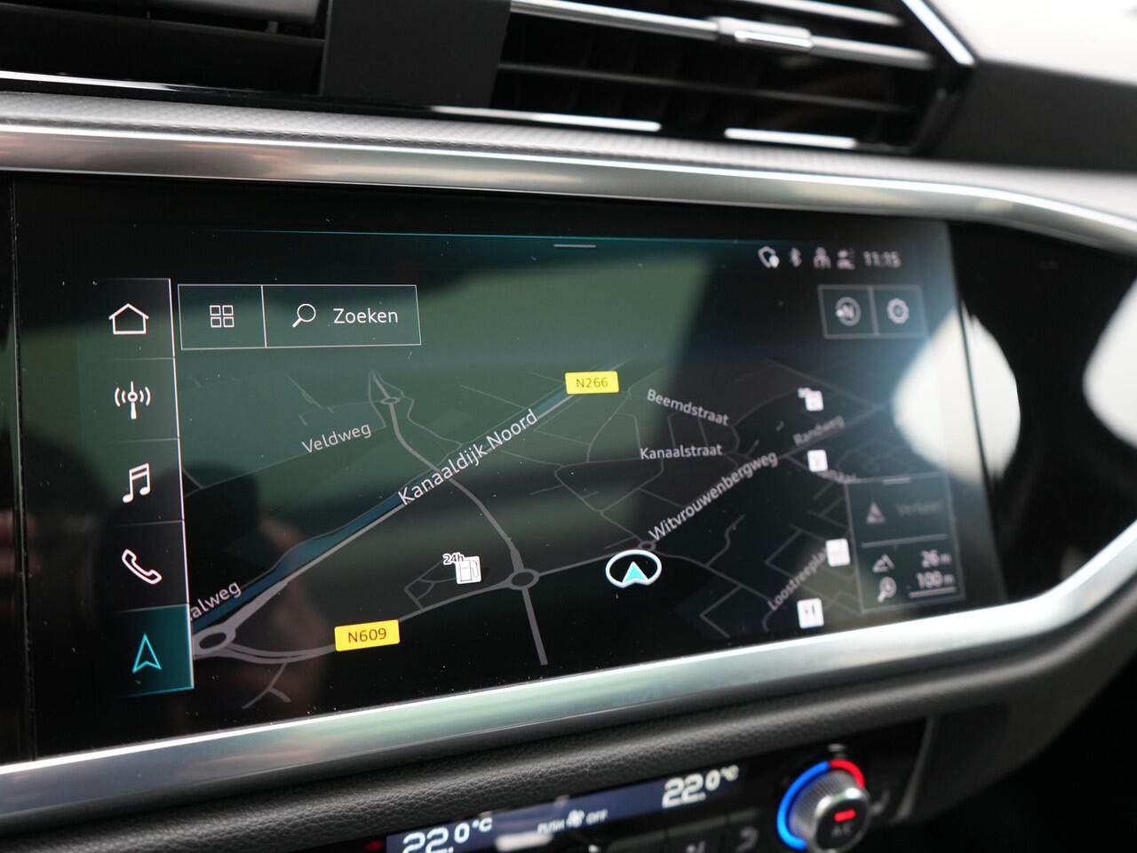 Audi Q3 45 TFSI e edition Plug In Hybrid 245pk Dealer O.H PHEV | Panodak | Camera | Cruise Control | Alcantara Sportstoelen Verwarmd | Navigatie | Virtual | DAB |