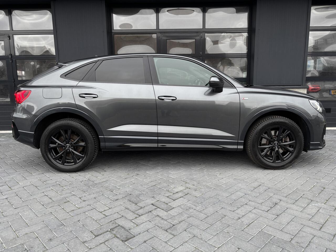 Audi Q3 Sportback 45 TFSIe 245 pk S-line Black Edition