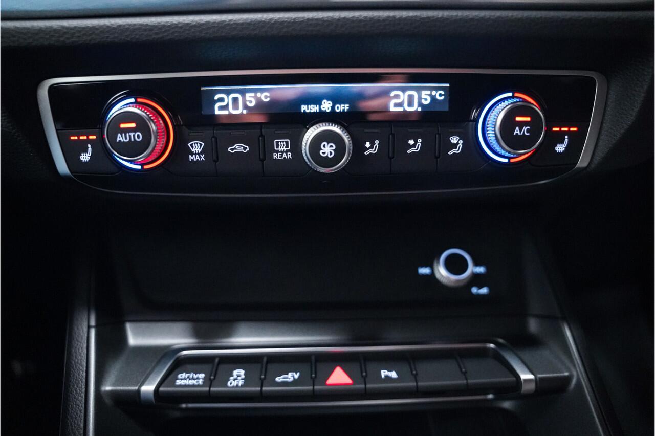 Audi Q3 Sportback 45 TFSI e S-Line|Acc|Alcantara|Elektr stoel|Camera