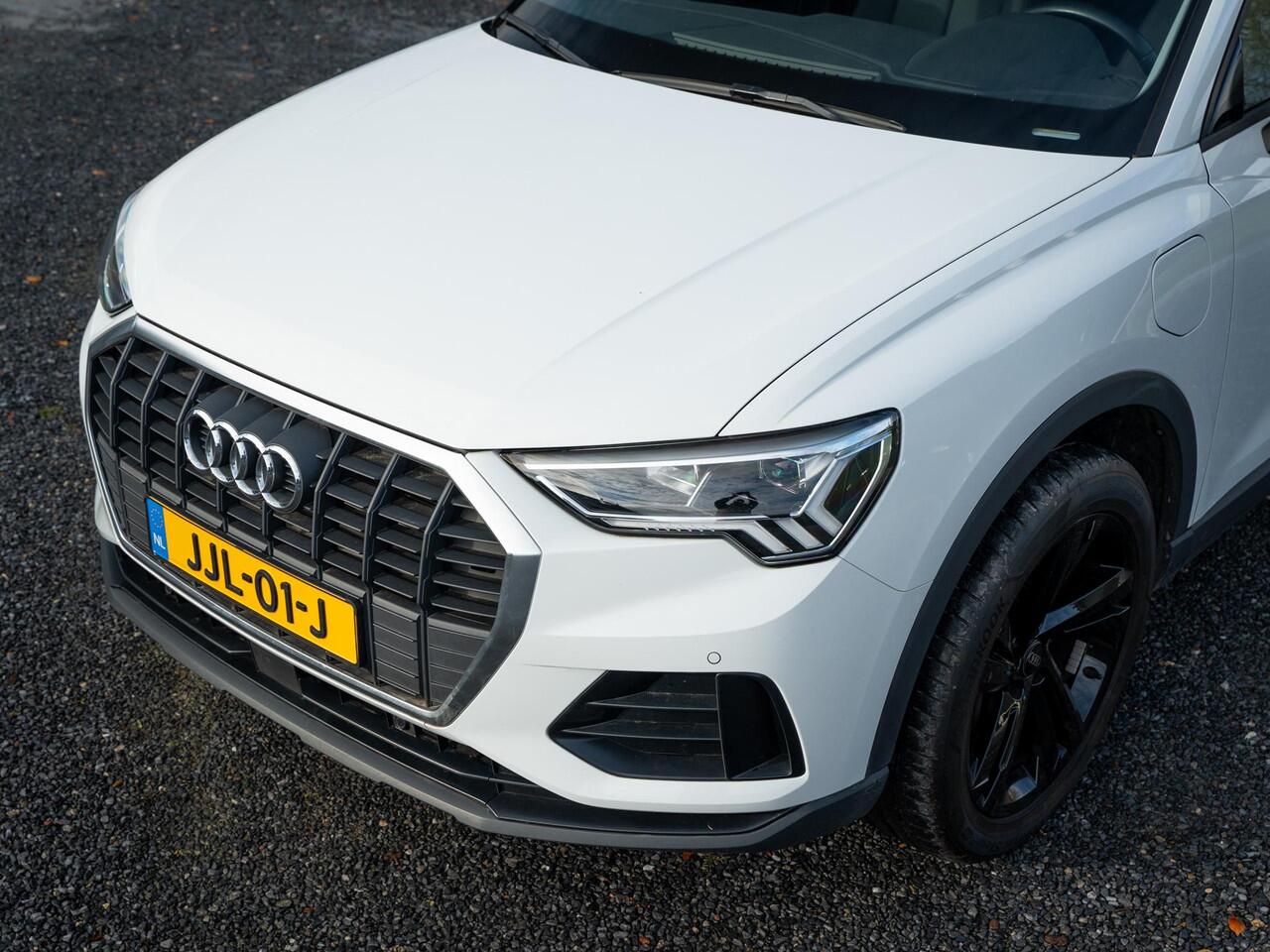 Audi Q3 45 TFSI e Advanced edition