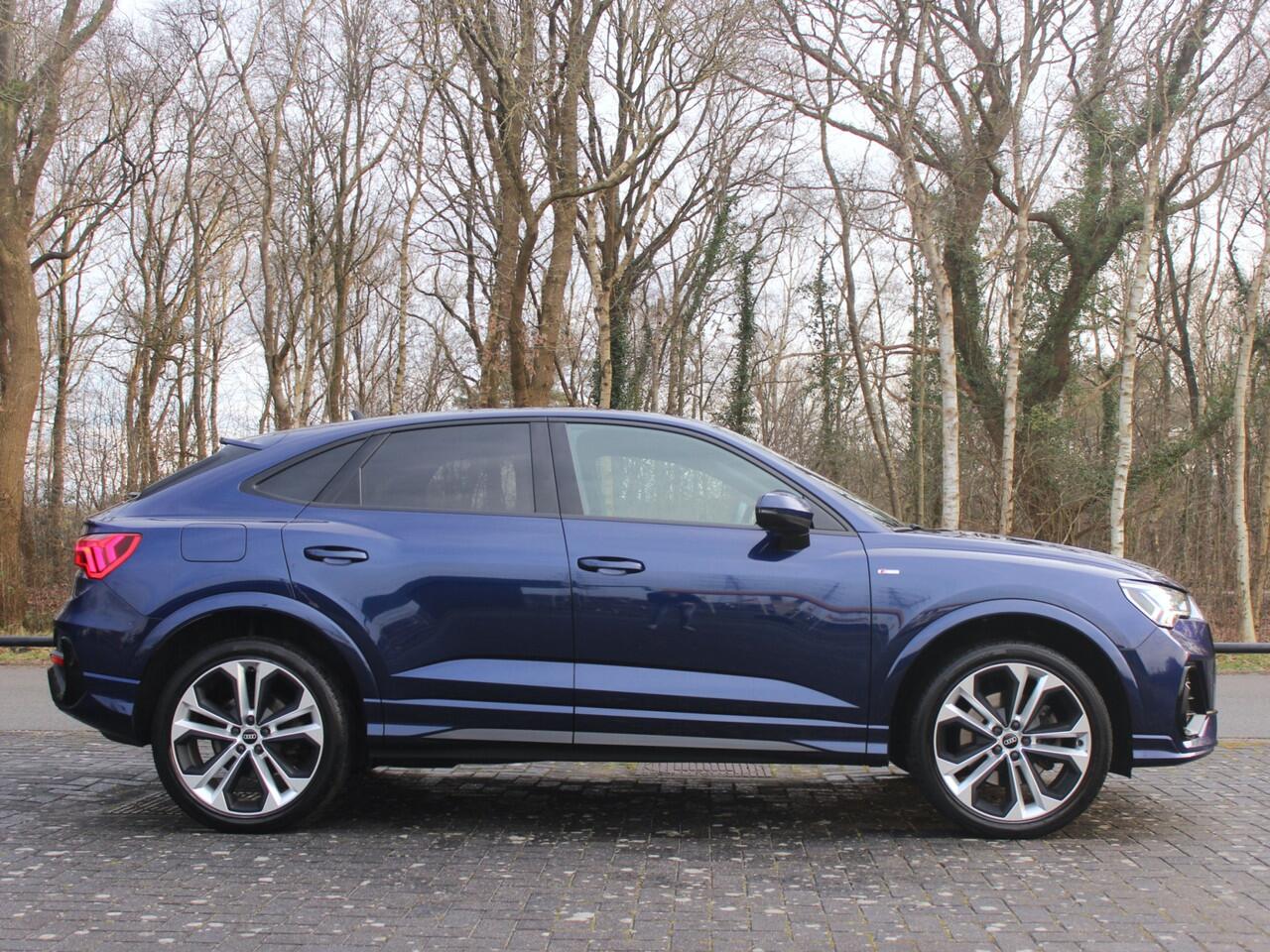 Audi Q3 Sportback 45 TFSI-e S-Edition 20 Inch 360 Cam ACC