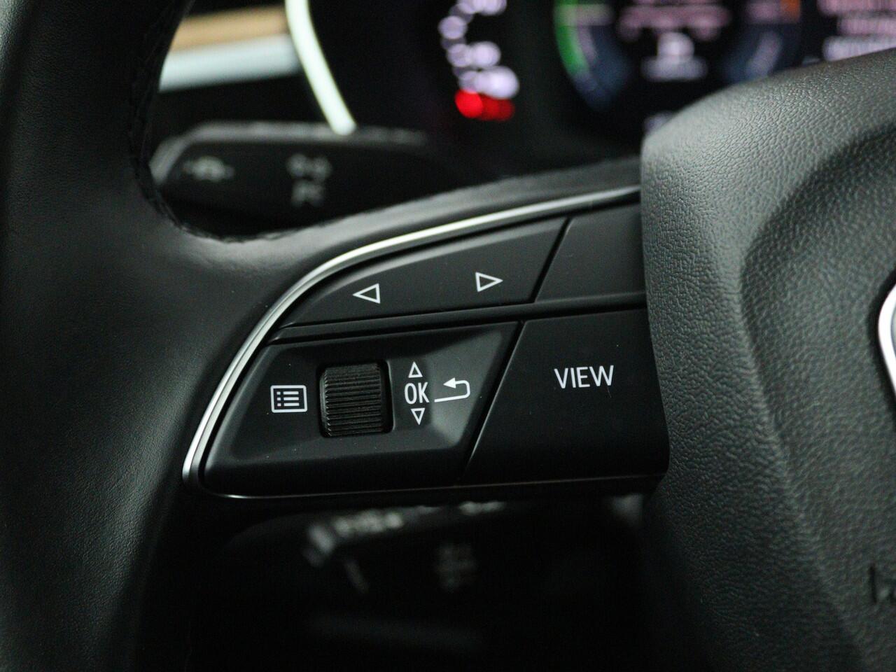 Audi Q3 45 TFSI e Advanced Edition | Virtual Cockpit | Navigatie Plus | LED | Stoelverwarming | Parkeerhulp voor en achter | Plug In Hybride |