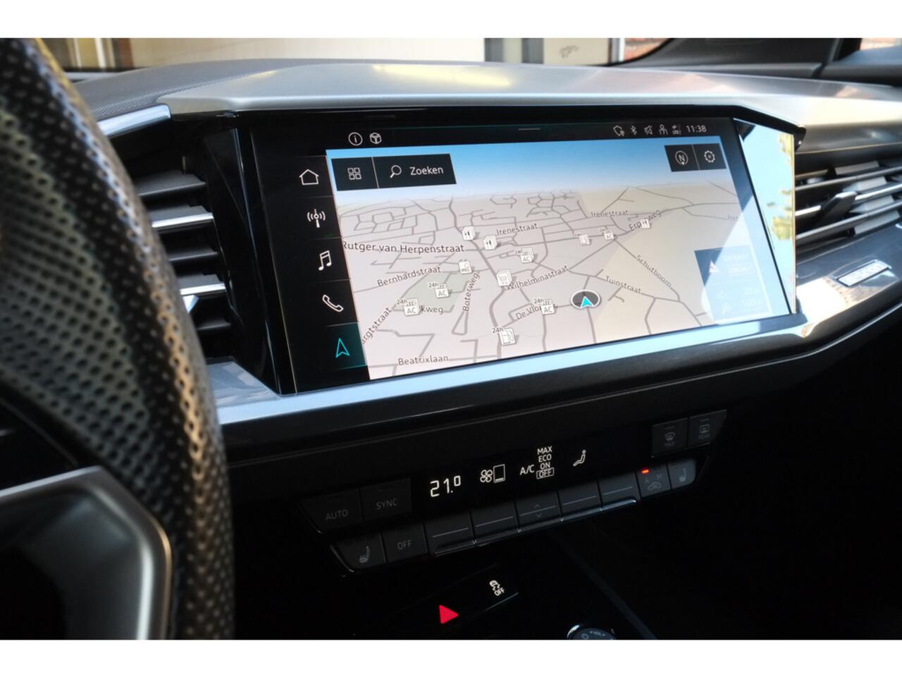 Audi Q4 40 Advanced edition 77 kWh ACC, Head-up, Achteruitrijcamera