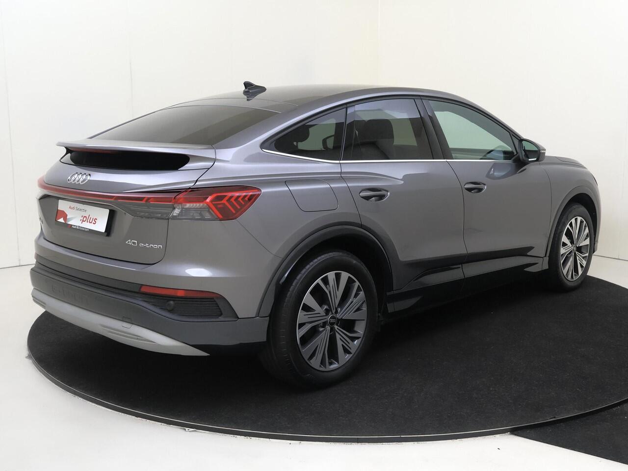 Audi Q4 Sportback e-tron 40 Advanced edition 77 kWh | Parkeersensoren | Lederen bekleding | SoH 92%| Cruise control | CarPlay | Navigatie Plus | Stoelverwarming | Voorklimatisering |