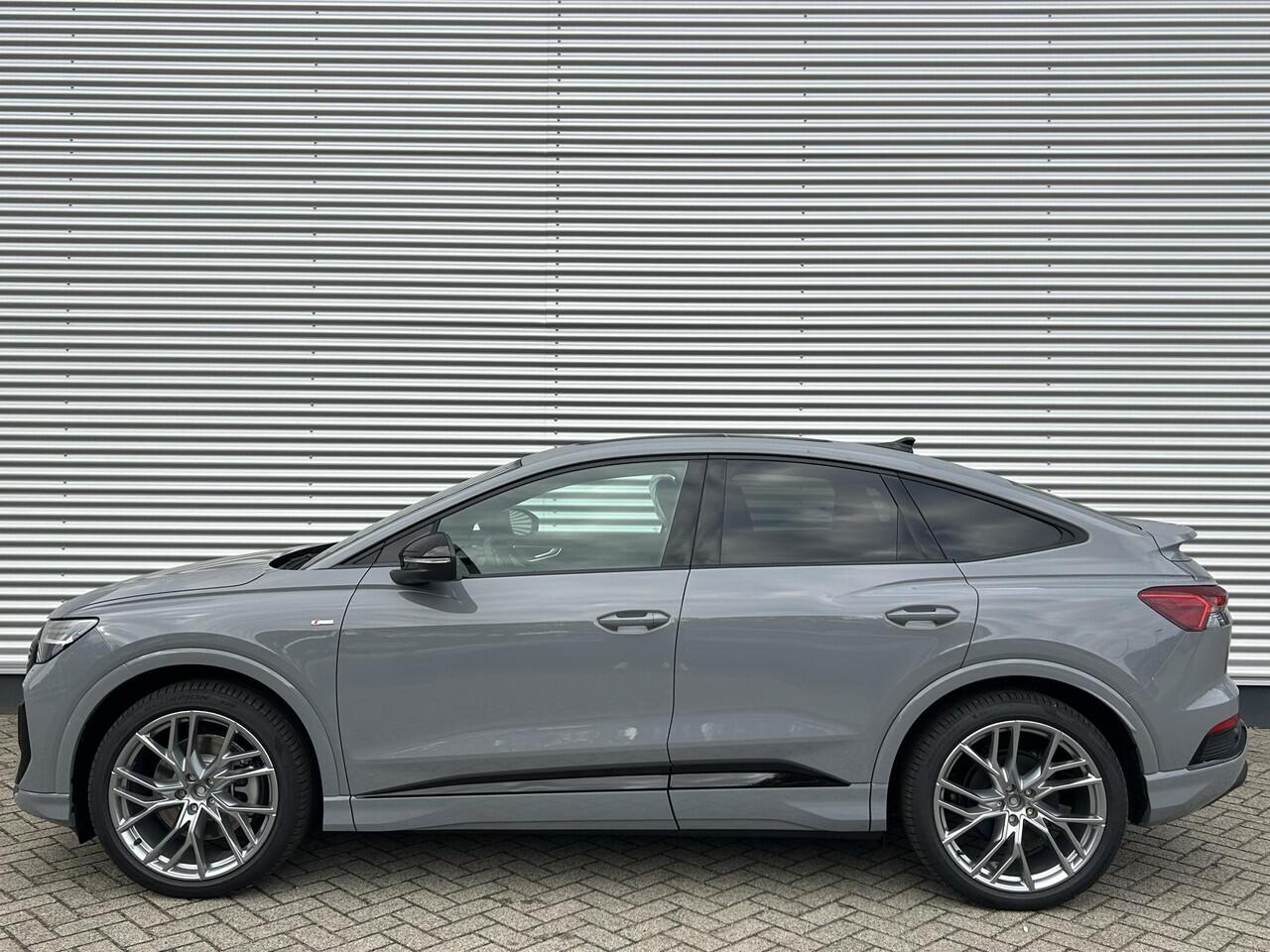 Audi Q4 Sportback e-tron S edition Competition e-tron 45 82 kWh 210 kW / 28 Elektrische Stoelen | Comfortsleutel | Glazen Panoramadak | Klimaatregelingpakket | Sfeerverlichting | Stuurverwarming | Trekhaak