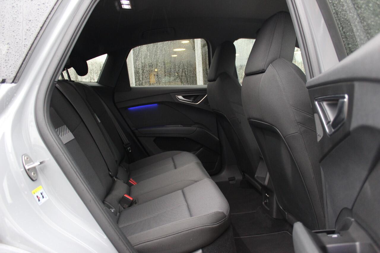 Audi Q4 Sportback e-tron 40 Launch edition Advanced 77 kWh / SOH 91,4% / CarPlay / Matrix LED / Sportstoelen / Virtual Cockpit / Parkeerhulp V+A / Sonos Audio / Intr.voorverwarming / Stoelverwarming / DAB / Cruise Control
