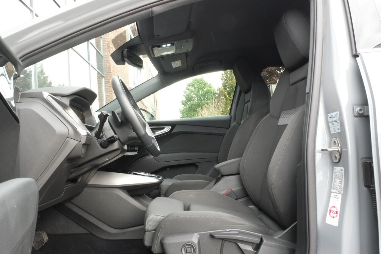Audi Q4 Sportback e-tron 40 S edition 77 kWh Warmtepomp, ACC, Achteruitrijcamera