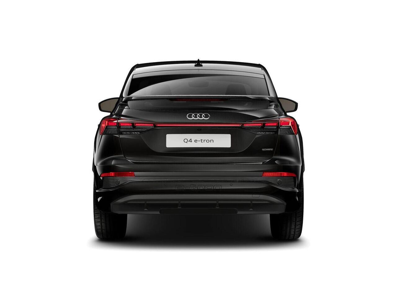Audi Q4 Sportback e-tron 45 S edition Competition 82 kWh 286 pk | Assistentiepakket plus | Comfortpakket | Ambient lichtpakket | Stoelverwarming voor |