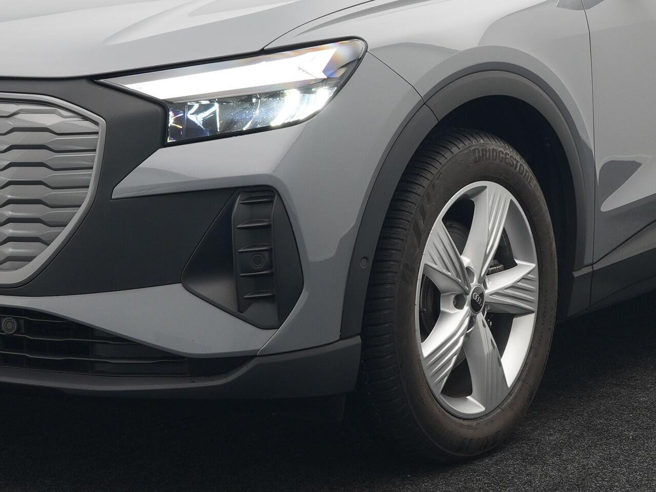 Audi Q4 Sportback E-Tron 35 Edition 55 kWh 170pk Dealer O.H INCL BTW | Adaptive Cruise | Camera | Verwarmde Stoelen | Virtual | Front Assist | Navigatie | DAB |