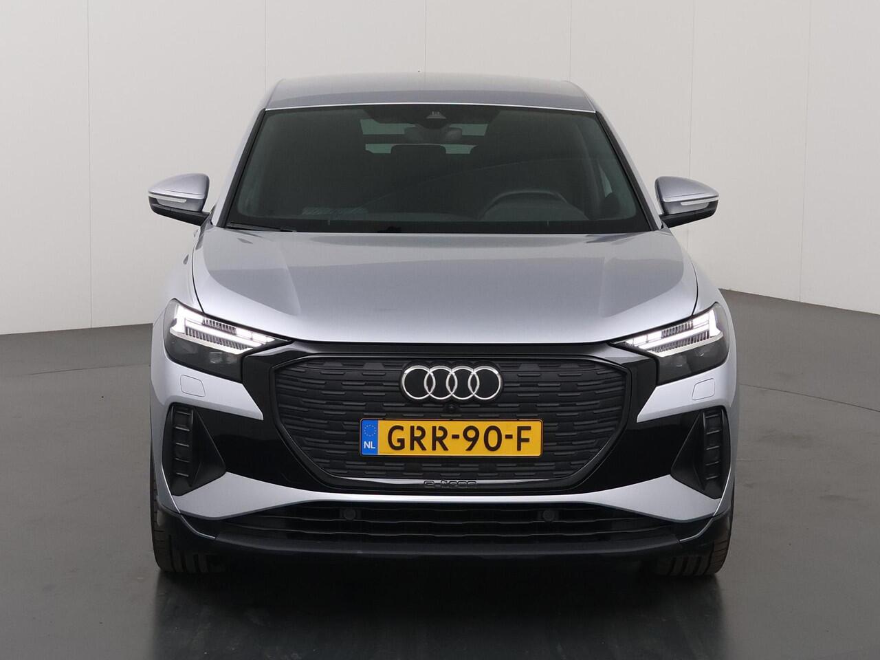 Audi Q4 Sportback e-tron 45 quattro Advanced edition 82 kWh | SOH 100% | Audi E-Care tot 11-2029 | Adaptieve Cruise Control | Camera | Sportstoelen | Stoelverwarming | Matrix LED | Comfort Pakket | Smartphone Pakket |