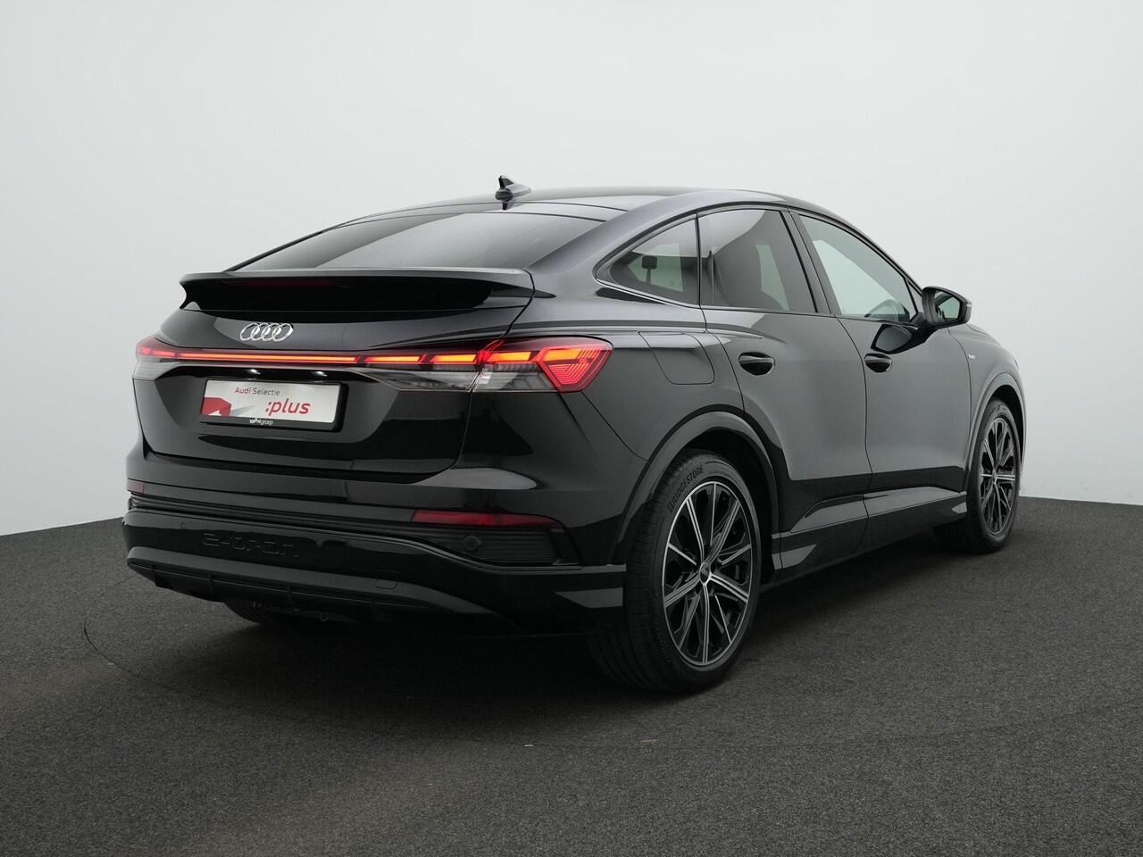 Audi Q4 Sportback e-tron 35 S-Line 55 kWh 170 pk | Matrix LED | Navigatie | Achteruitrijcamera | Stoelverwarming | Adaptive Cruise