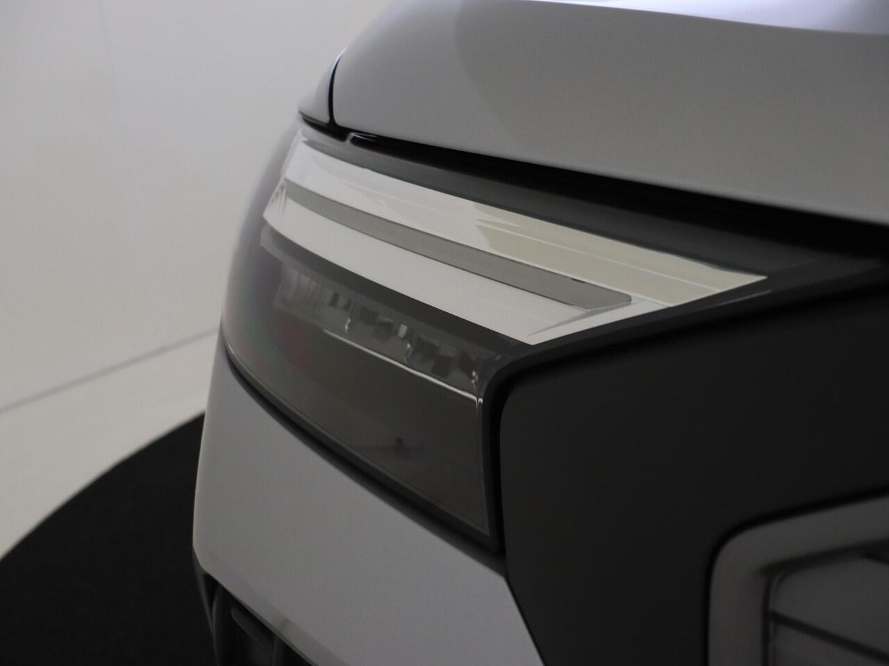 Audi Q4 Sportback e-tron 35 Advanced edition 55 kWh | Head-up display | Achteruitrijcamera | Adaptieve cruise control | Navigatie Plus | Keyless | Elektrische achterklep | CarPlay |