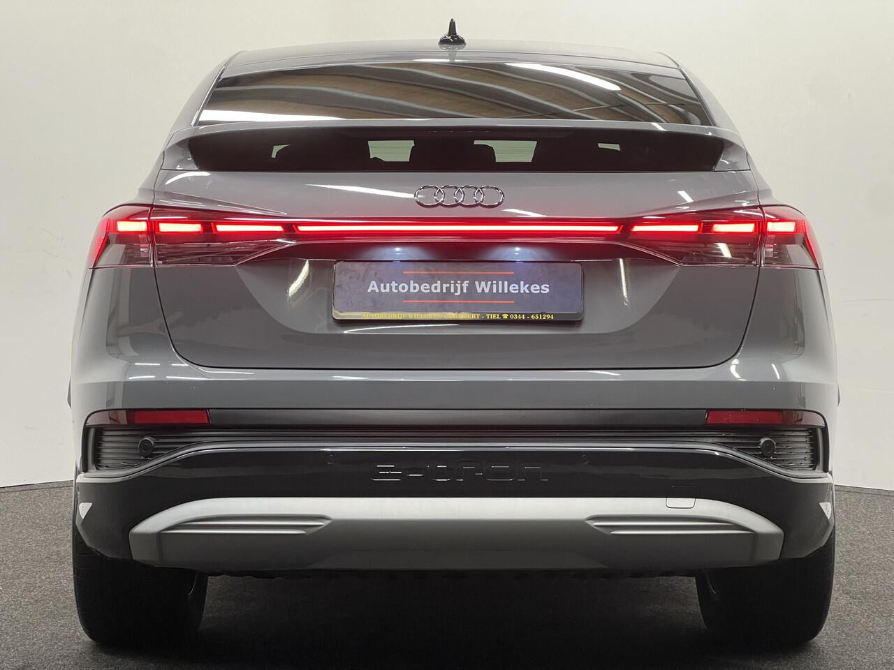 Audi Q4 Sportback e-tron 45 S Edition 82 kWh | NAVI | TREKHAAK | ACC | STOELVERWARMING |