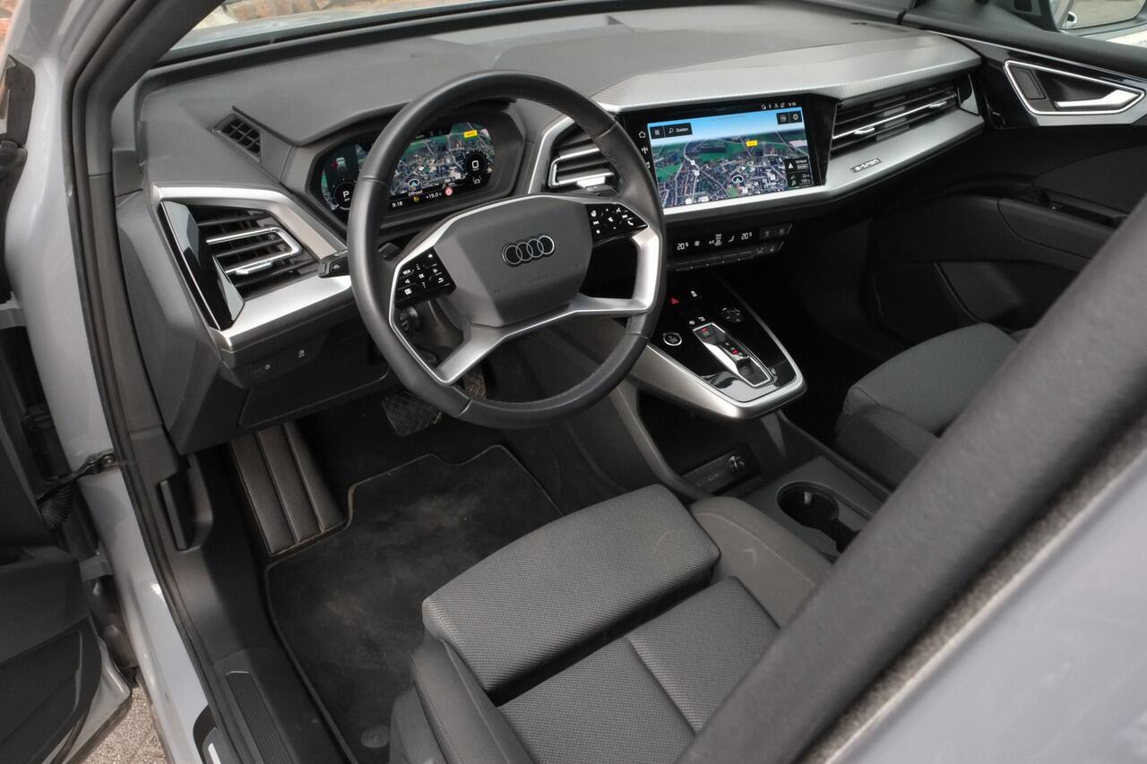 Audi Q4 Sportback e-tron 40 S edition 77 kWh Warmtepomp, ACC, Achteruitrijcamera