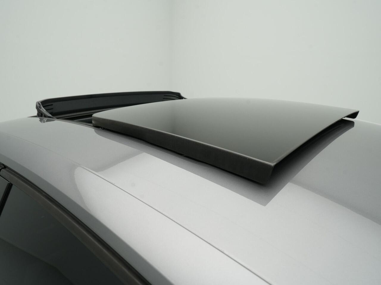 Audi Q4 Sportback e-tron 45 210kW/286pk 82Kwh Advanced edition Panorama Sonos Stoelverwarming Navigatie Carplay