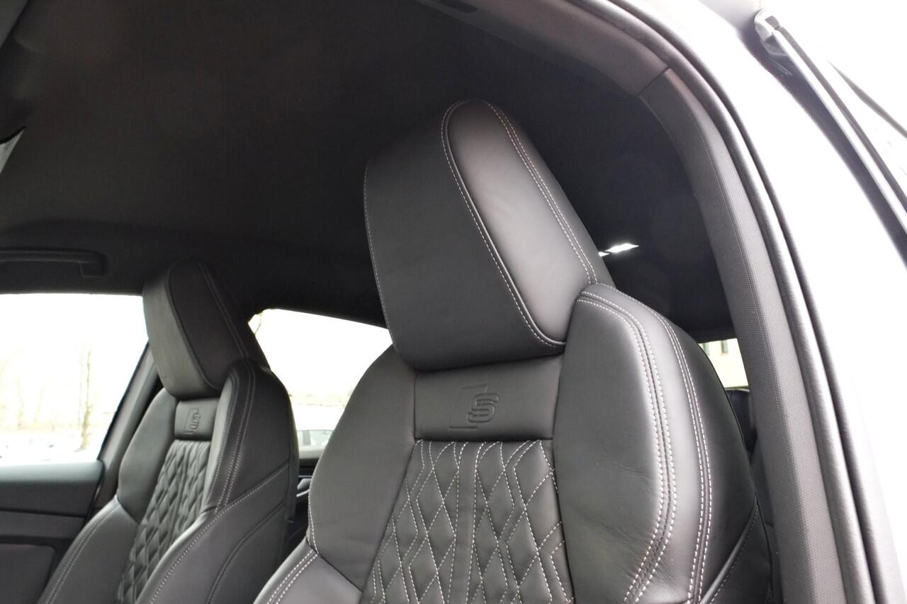 Audi Q4 Sportback e-tron 40 S Edition 77 kWh ACC, Achteruitrijcamera, Lederen sportstoelen, Matrix LED, 20 inch