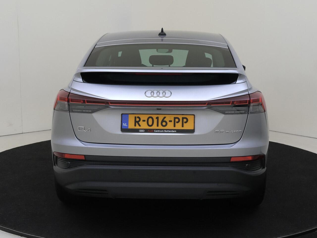 Audi Q4 Sportback e-tron 35 Advanced edition 55 kWh | Head-up display | Achteruitrijcamera | Adaptieve cruise control | Navigatie Plus | Keyless | Elektrische achterklep | CarPlay |