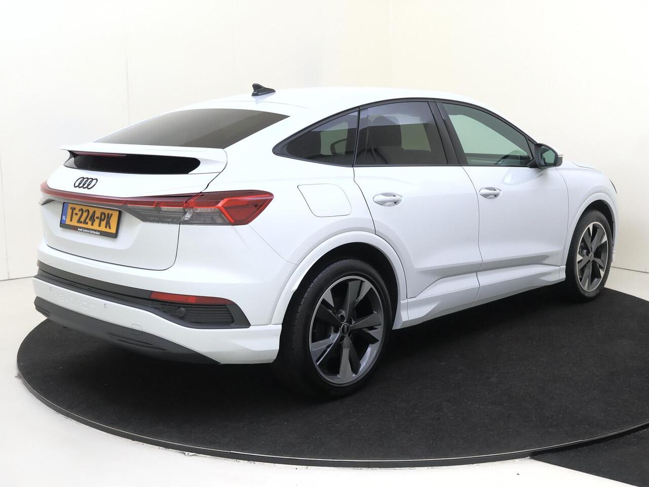 Audi Q4 Sportback e-tron 40 Advanced edition 77 kWh | SoH 96% | Trekhaak | Navigatie Plus | LED matrix verlichting | Stoelverwarming | CarPlay | Cruise control | Elektrische achterklep |