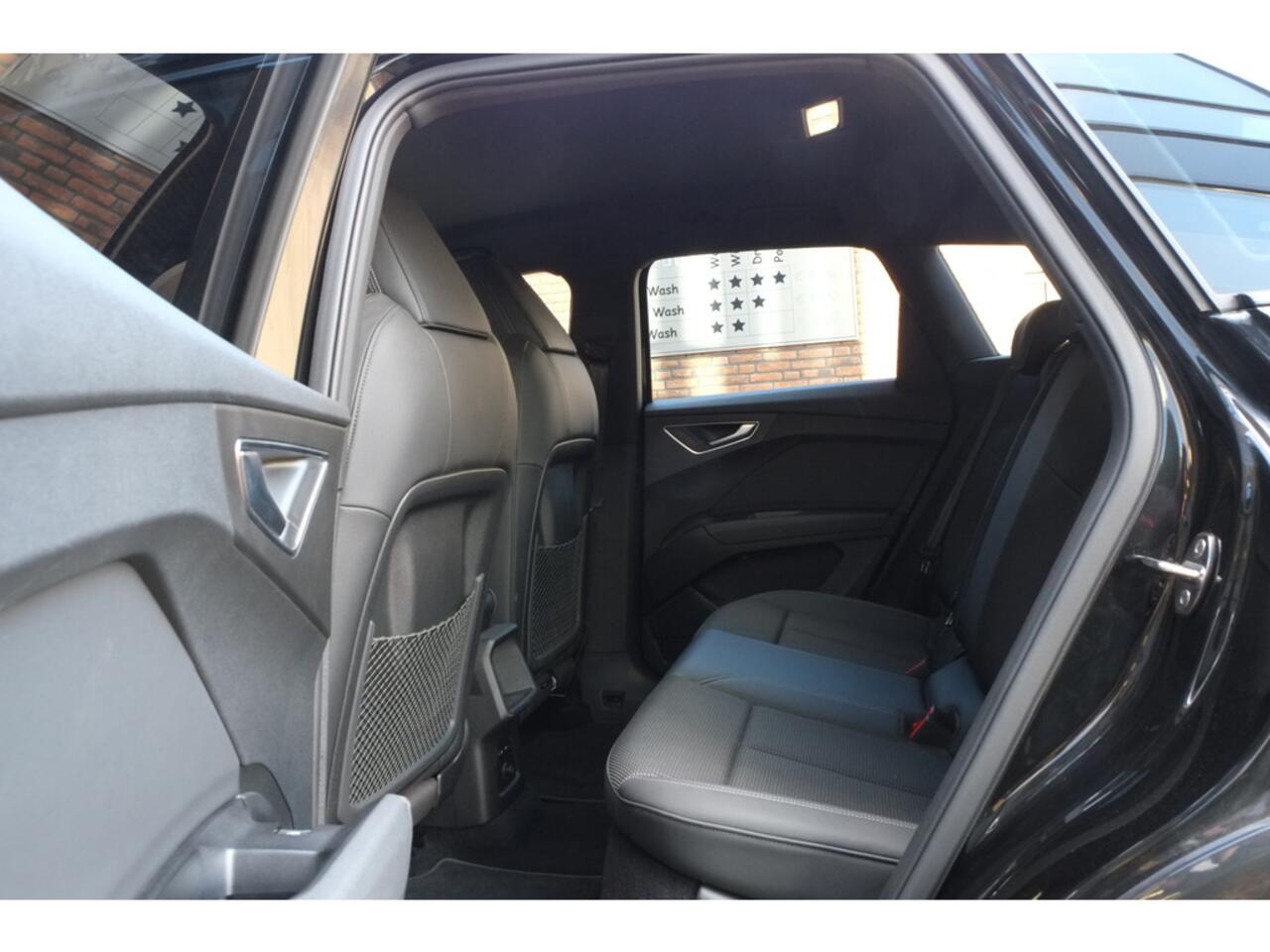 Audi Q4 40 Advanced edition 77 kWh ACC, Head-up, Achteruitrijcamera