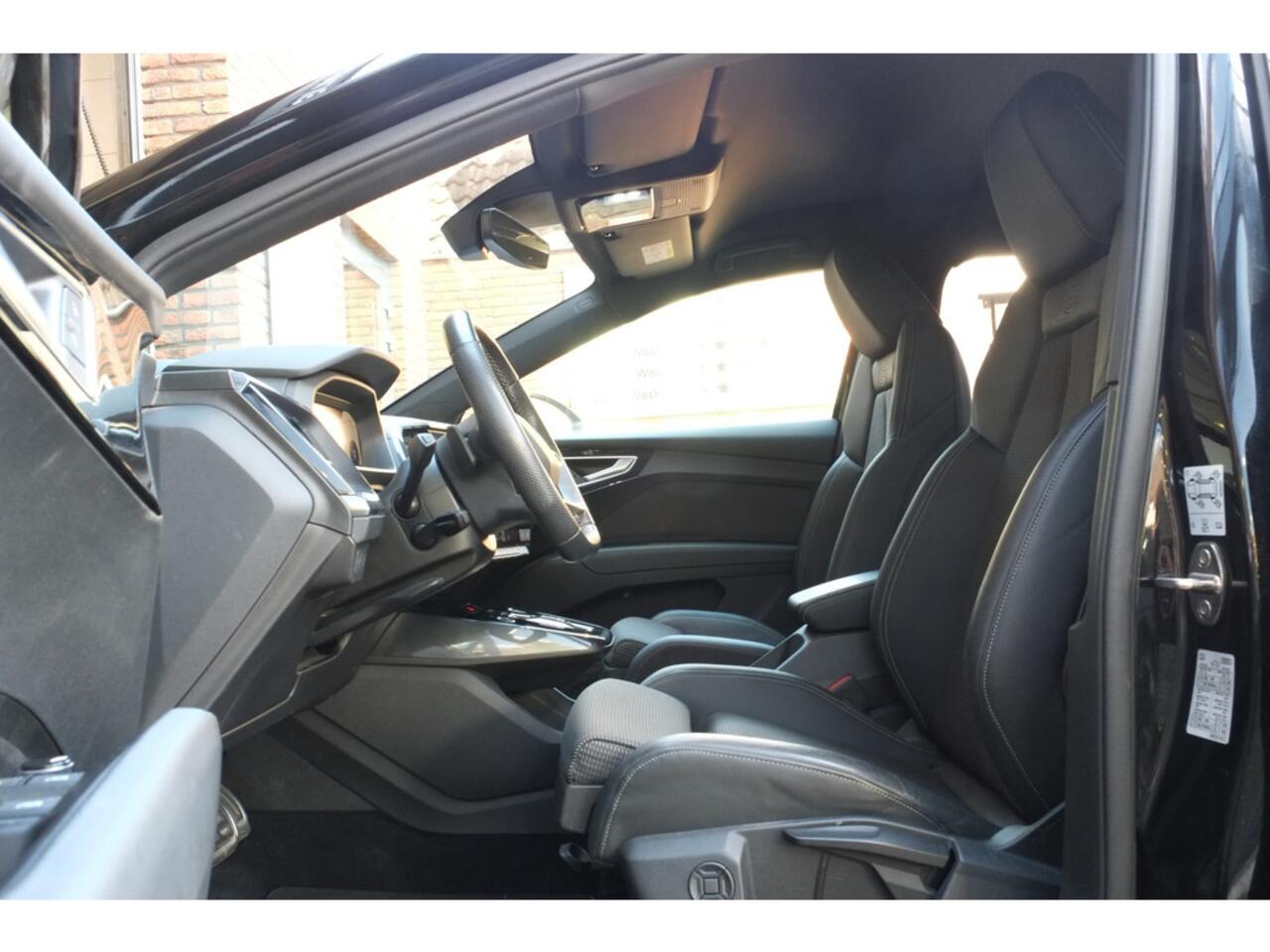 Audi Q4 40 Advanced edition 77 kWh ACC, Head-up, Achteruitrijcamera