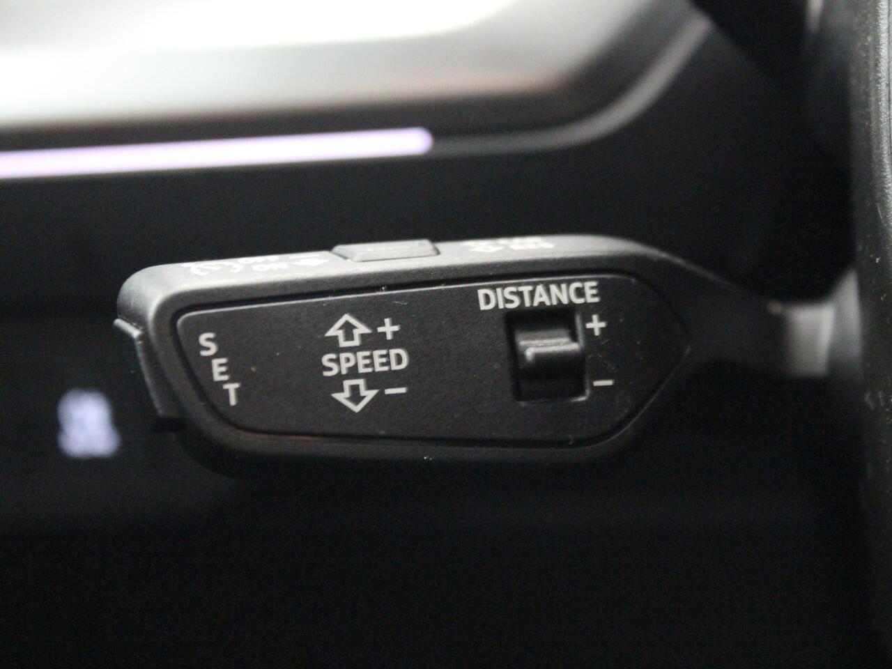 Audi Q4 e-tron 40 Launch edition Advanced Plus 77 kWh | SoH 94 % | Sport onderstel | Getint glas | Leder |*