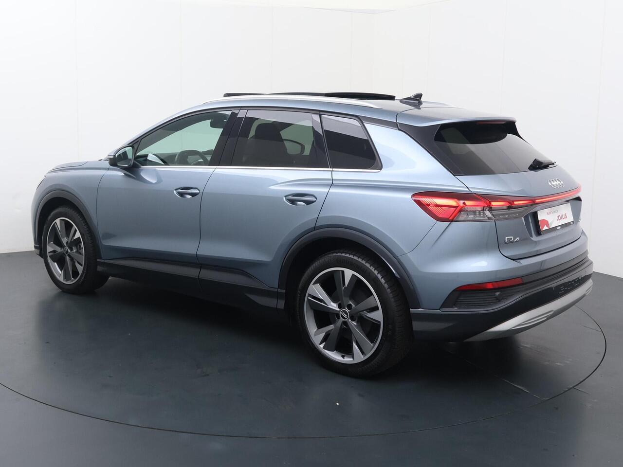 Audi Q4 e-tron 40 Launch edition Advanced Plus 77 kWh | 204 PK | Gratis onderhoud t/m 3 sep. 2028 | SoH 89% | Panoramadak | Adaptieve Cruise Control | 21"LM velgen | Matrix LED koplampen |