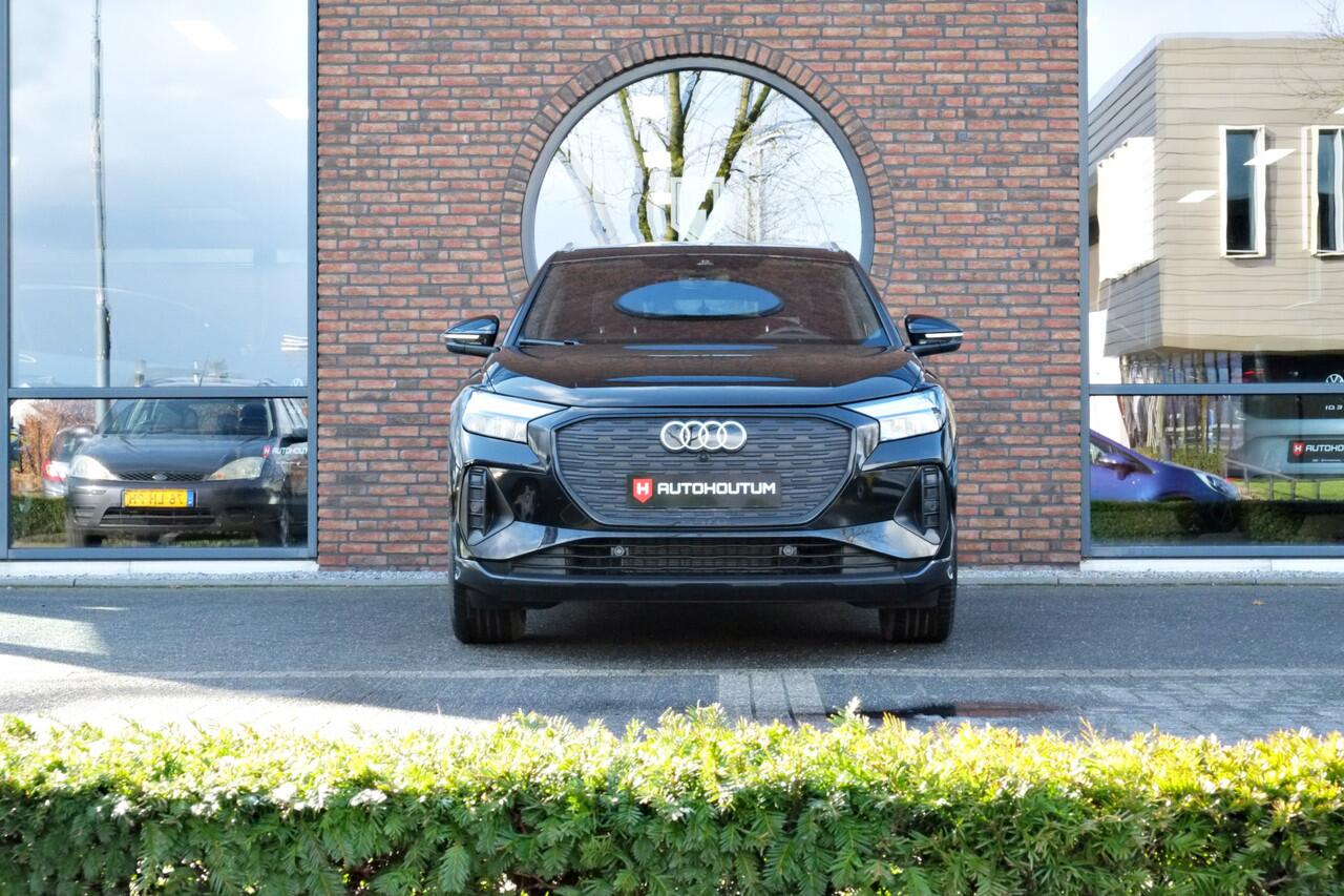 Audi Q4 e-tron 45 quattro 77 kWh Trekhaak, Leder, Sportstoelen, Achteruitrijcamera, Head-up display