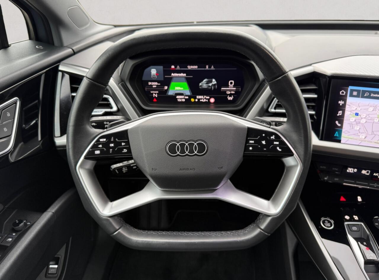Audi Q4 e-tron 40 Advanced | PDC voor + achter | camera | SCM-alarm | 1e eigena