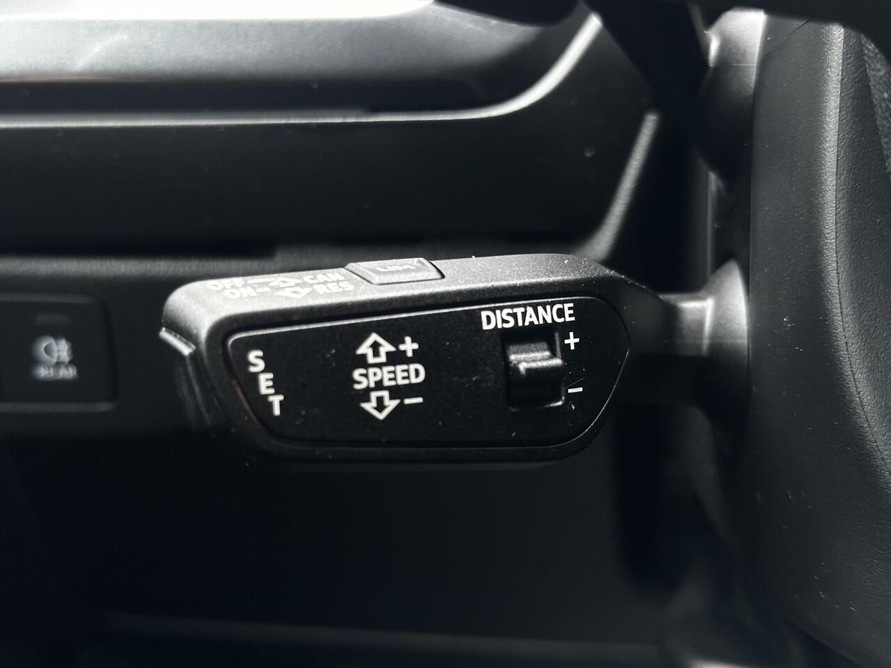 Audi Q4 e-tron 40 Launch edition S Competition 77 kWh | SoH 91% | WLTP 488km rijbereik | Trekhaak | Led | Voorverwarming | Stoelverwarming | Pano | Head-up display |