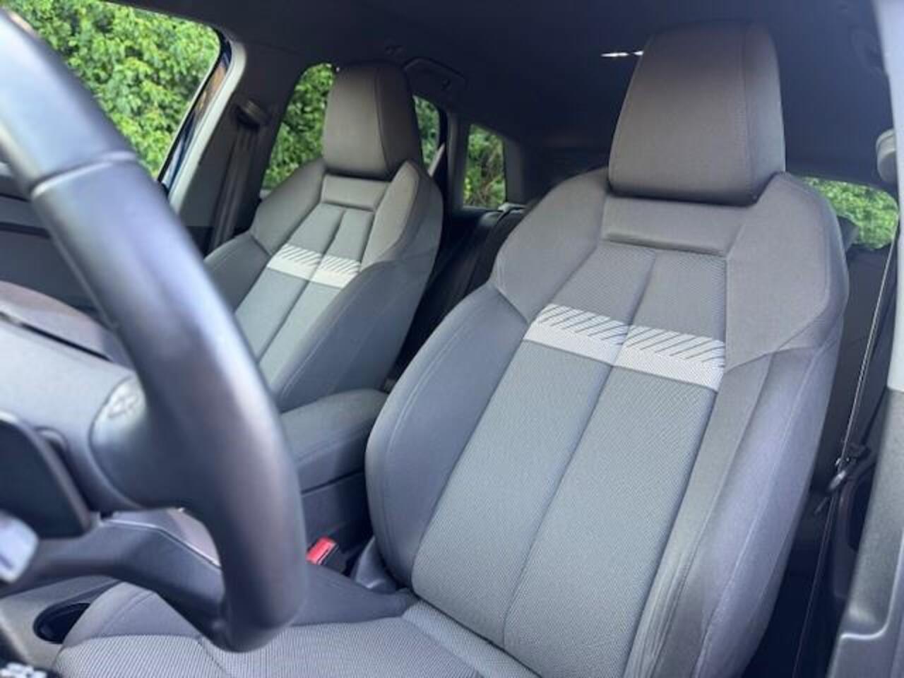 Audi Q4 e-tron 40 LAUNCH EDITION ADVANCED 77KWH CAM/HUP/ACARPLAY/