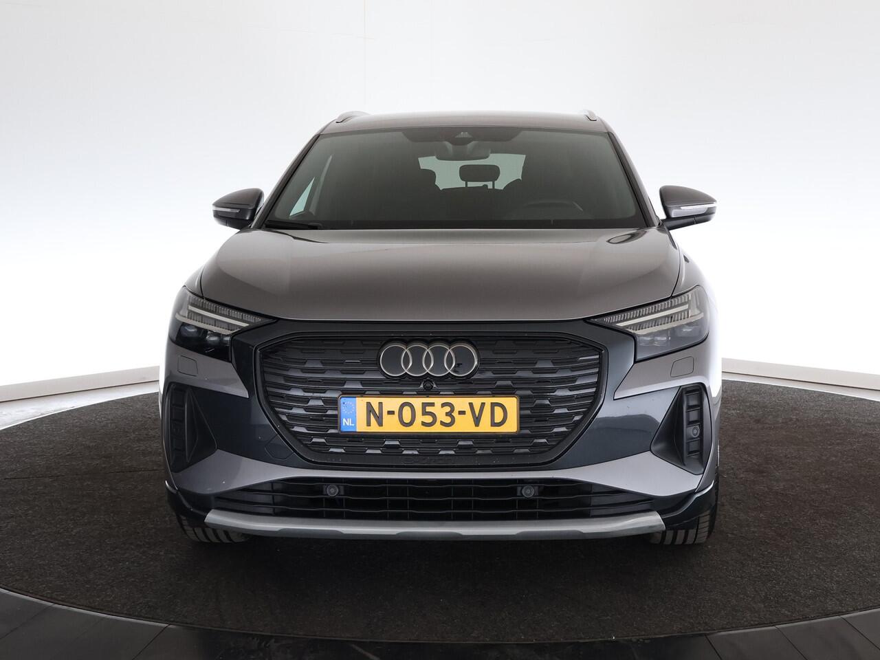 Audi Q4 e-tron 40 Launch edition Advanced Plus 77 kWh | SoH 94 % | Sport onderstel | Getint glas | Leder |*