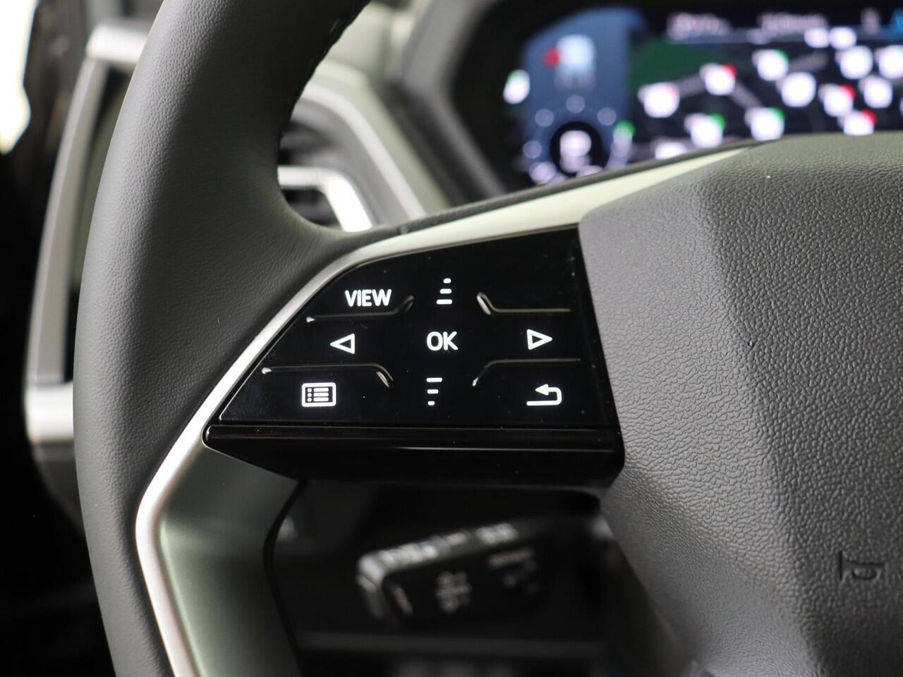 Audi Q4 e-tron 45 quattro Advanced edition 82 kWh | Achteruitrijcamera | LED Matrix | Stoelverwarming | Navigatie | Adaptieve cruise control | CarPlay | Elektrische achterklep |