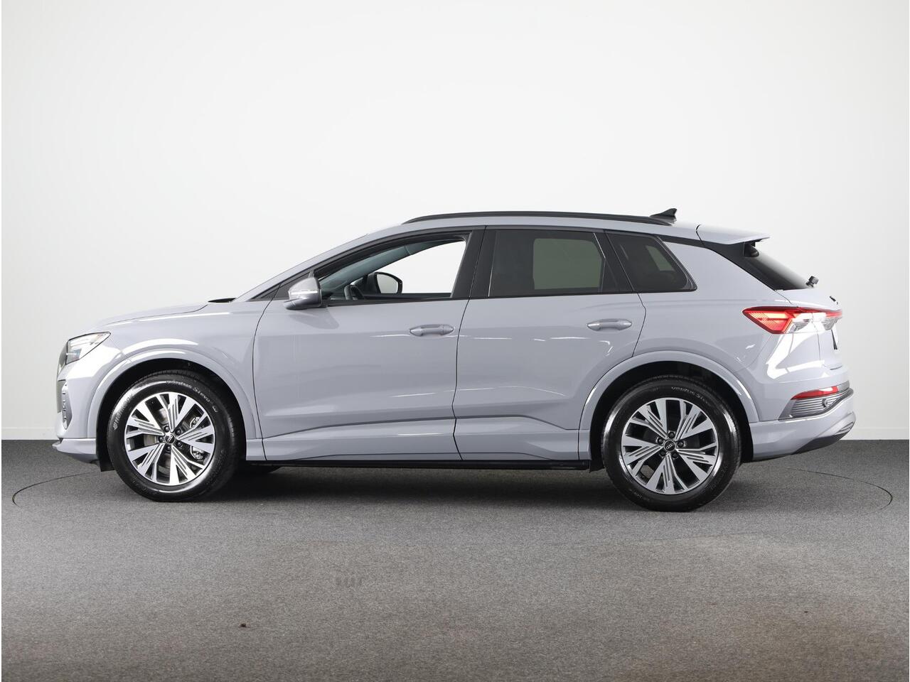 Audi Q4 e-tron 45 quattro Advanced edition 82 kWh 286pk | Assistentiepakket |Comfortpakket | Optiek pakket zwart Plus