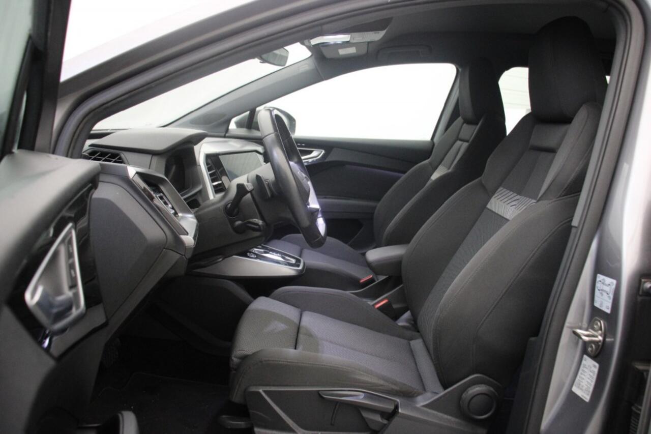 Audi Q4 e-tron 40 Launch edition Advanced 77 kWh - Carplay, Navi, Clima, Cruise, Stoelverw. SOH 89%