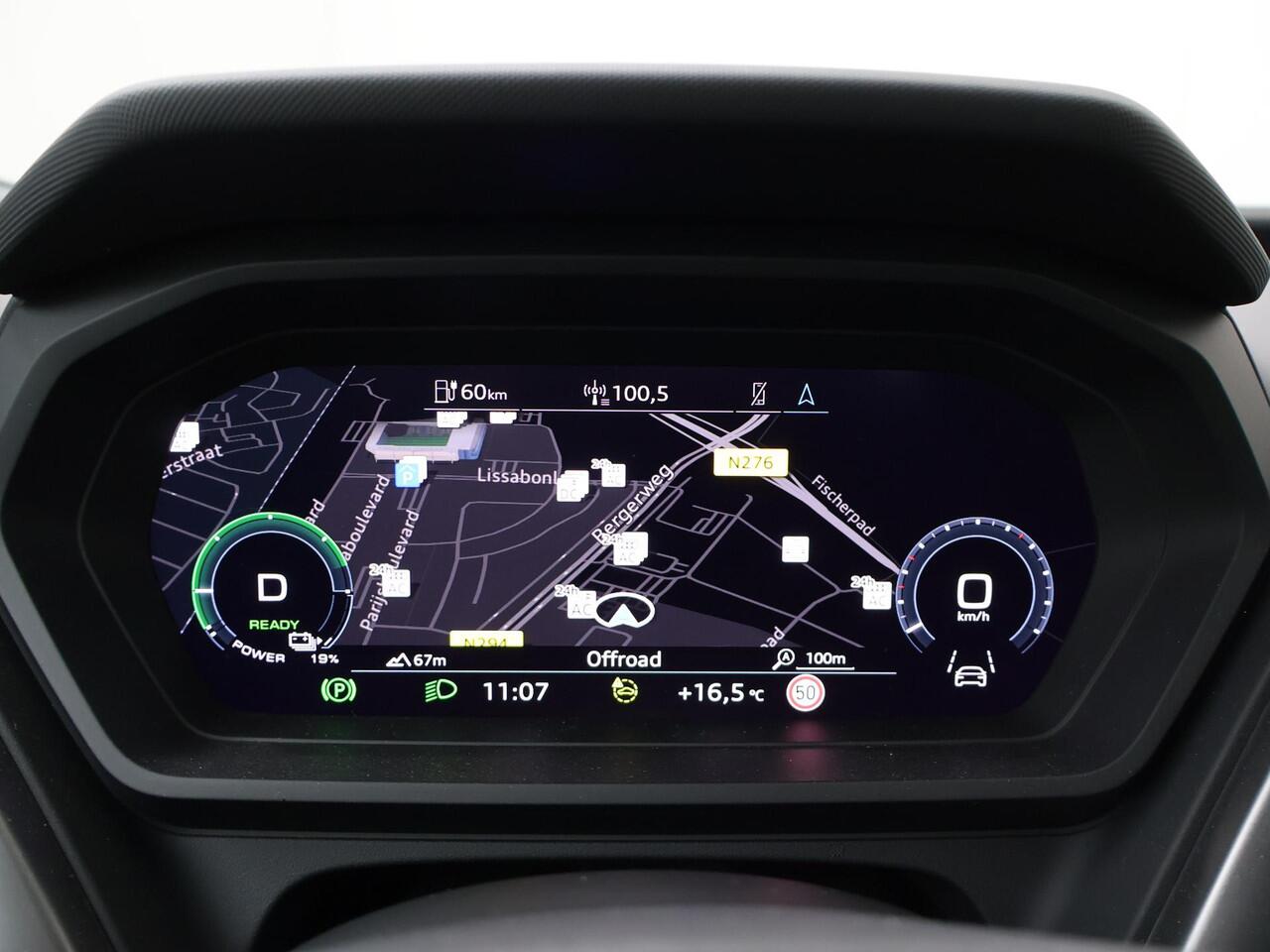 Audi Q4 e-tron 35 Launch edition Advanced Plus 55 kWh | 170 PK | Gratis onderhoud t/m 3 dec. 2028 | SoH 89% | Panoramadak | Adaptieve Cruise Control | Matrix LED koplampen | Navigatiesysteem |