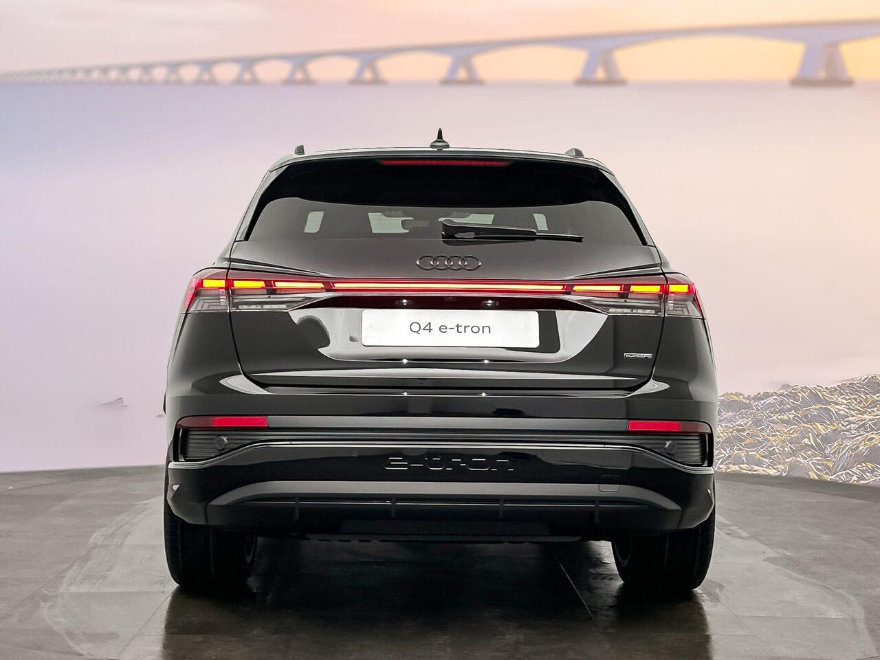 Audi Q4 e-tron S edition Competition 45 82 kWh 210 kW / 28