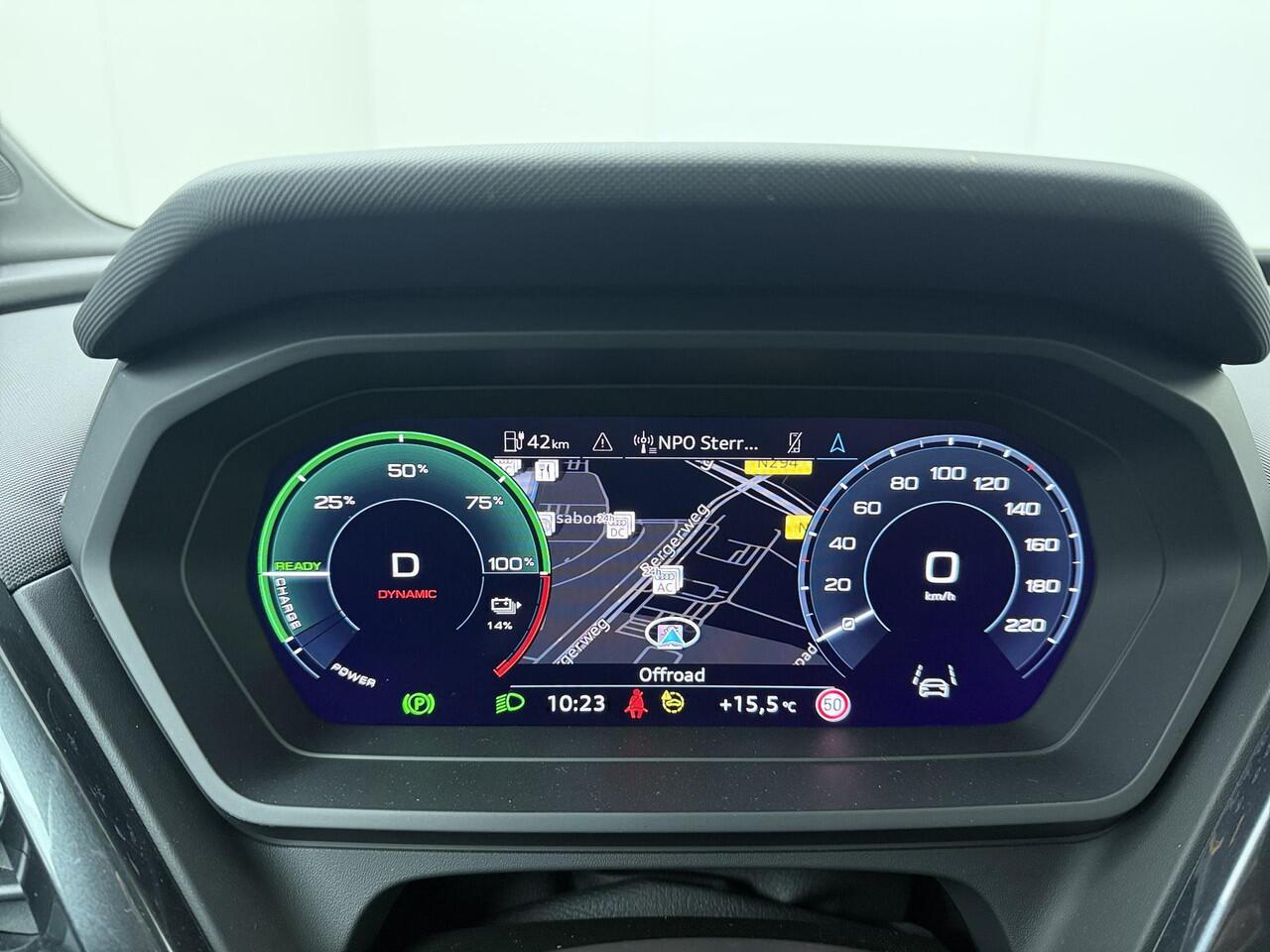 Audi Q4 e-tron 40 S edition 77 kWh | 204 PK | Matrix LED koplampen | S line | Navigatiesysteem | Adaptive cruise control |