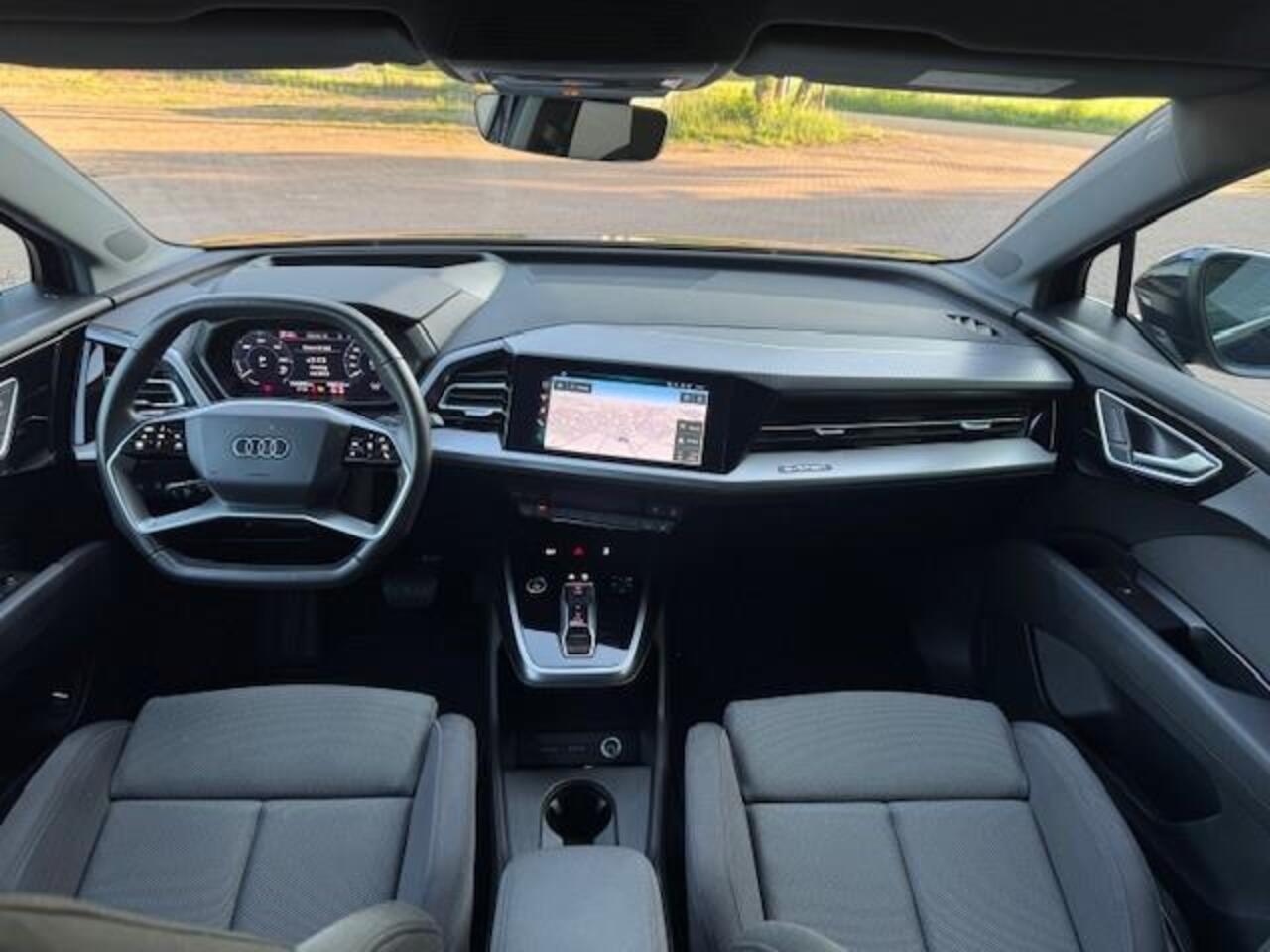 Audi Q4 e-tron 40 LAUNCH EDITION ADVANCED 77KWH CAM/HUP/ACARPLAY/