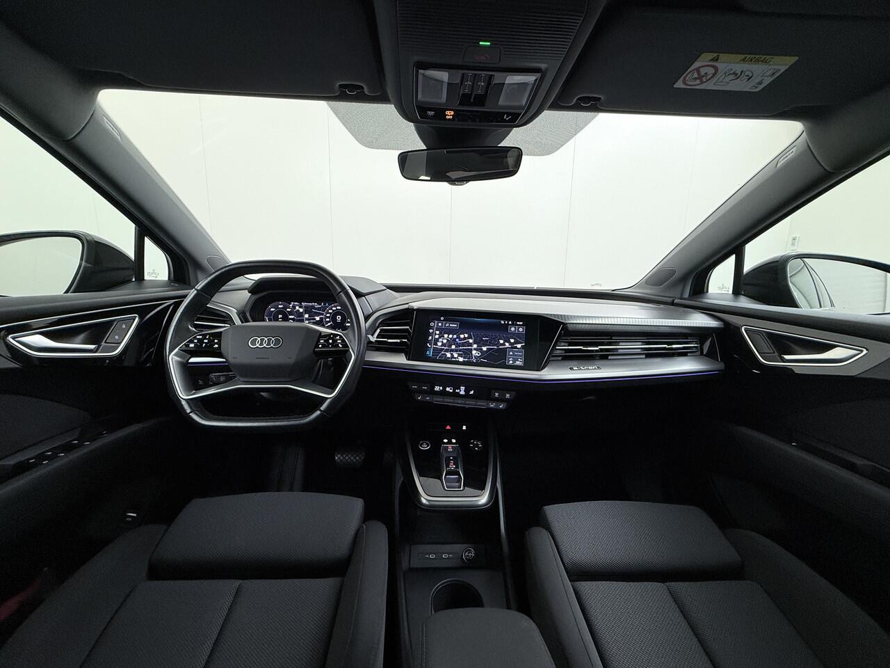 Audi Q4 e-tron L.E. Pano-dak-Schuifdak Camera Adap.Cruise W-pomp Navi-Plus Sportst.+Verwarmd PDC-a+v Matrix Led Advanced Plus Lmv 19" Elek.Achterklep Virtual Cockpit E-Call Bordherkenning Audi Connect +Phone-Box Keyless-Go A-Licht-Dynamisch S.O.H. 92% 1e Eigenaar Origin