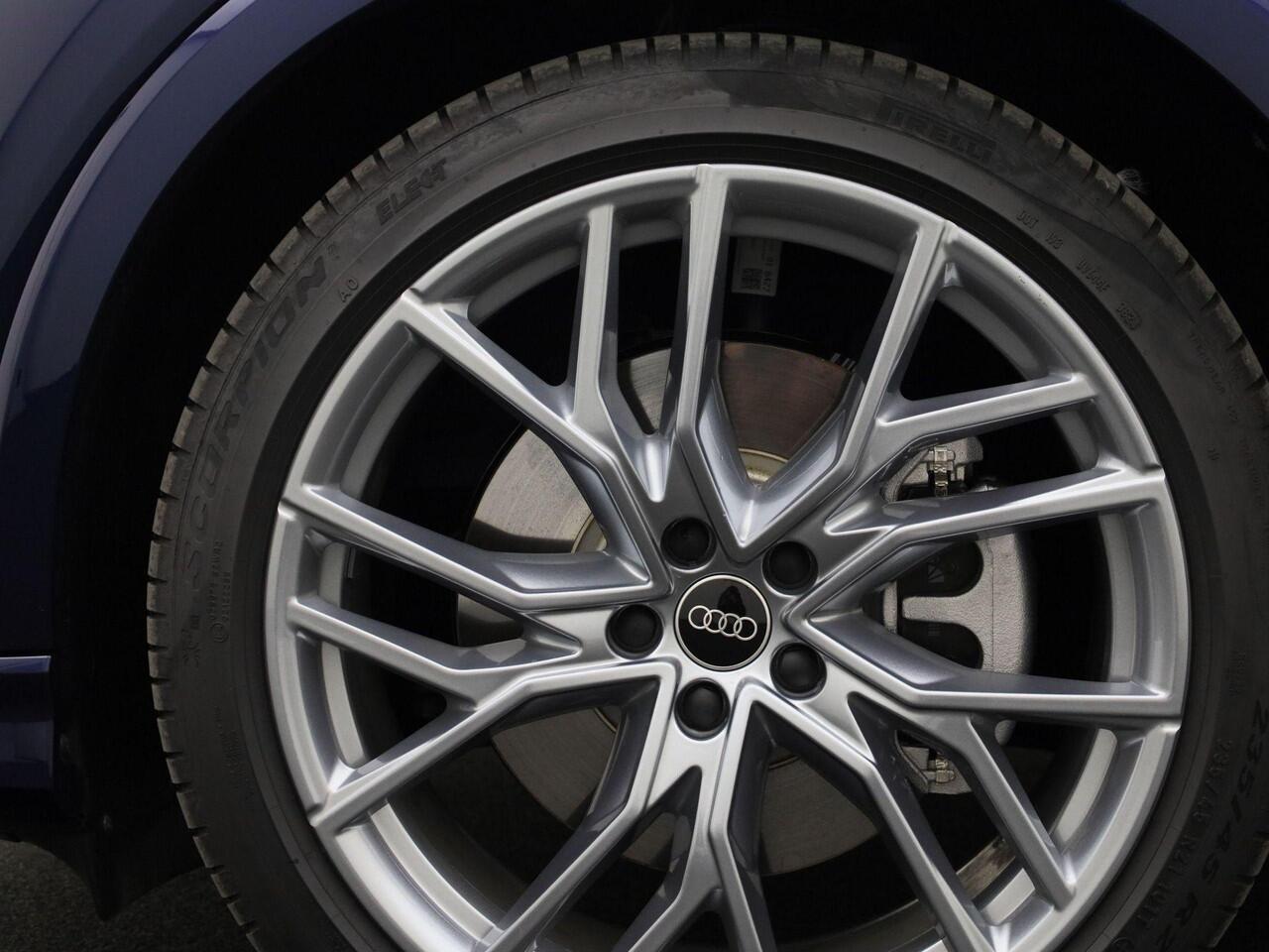 Audi Q4 e-tron 45 S Edition 286 PK Panoramadak - Comfortpakket plus - Lichtpakket plus